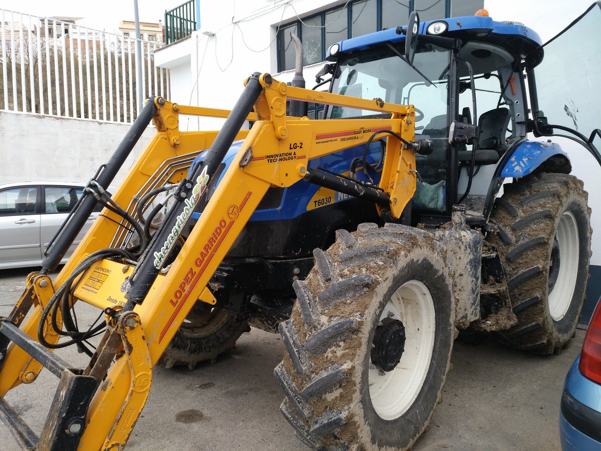 LabElectronico's tweet image. ¡Estamos en Campaña y tu tractor necesita un poco de alegría!Hoy NEW HOLLAND T6030 pasa a los 160CV #Letractor #repro #diesel