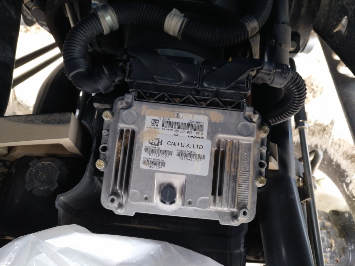 LabElectronico's tweet image. ¡Estamos en Campaña y tu tractor necesita un poco de alegría!Hoy NEW HOLLAND T6030 pasa a los 160CV #Letractor #repro #diesel