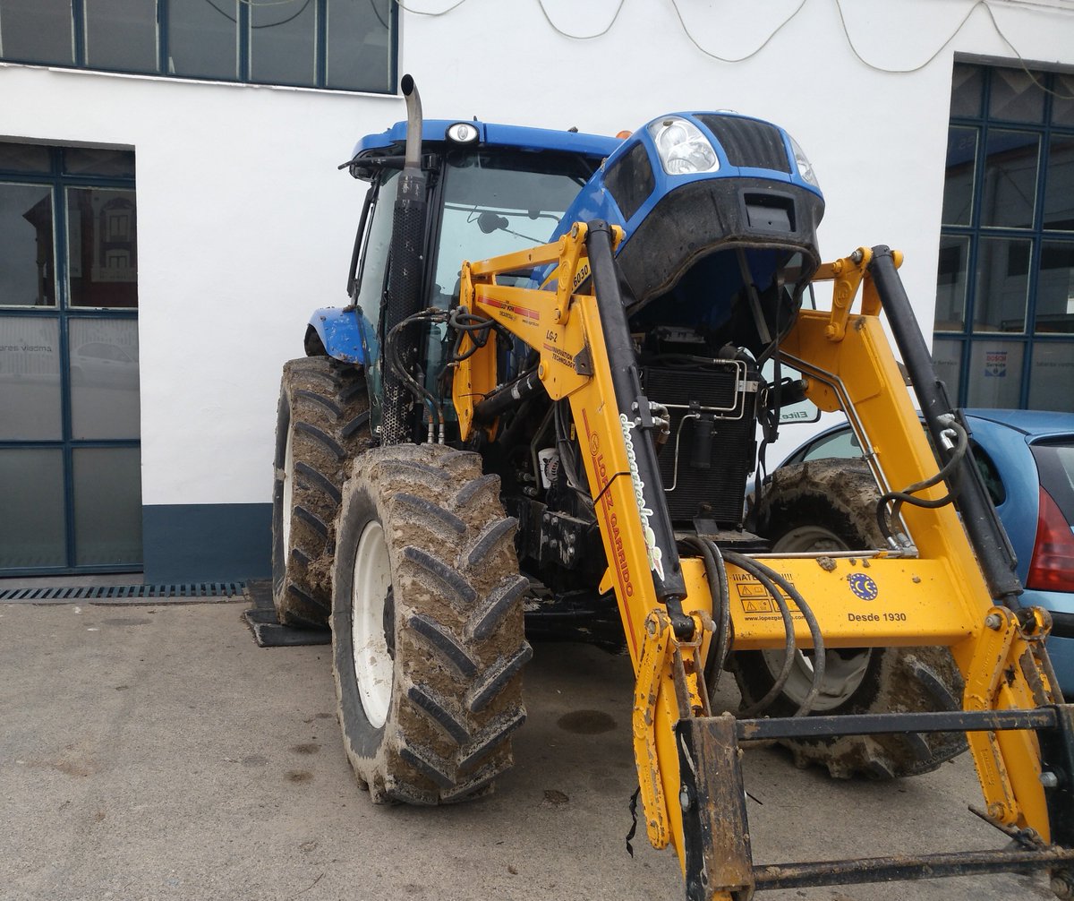 LabElectronico's tweet image. ¡Estamos en Campaña y tu tractor necesita un poco de alegría!Hoy NEW HOLLAND T6030 pasa a los 160CV #Letractor #repro #diesel