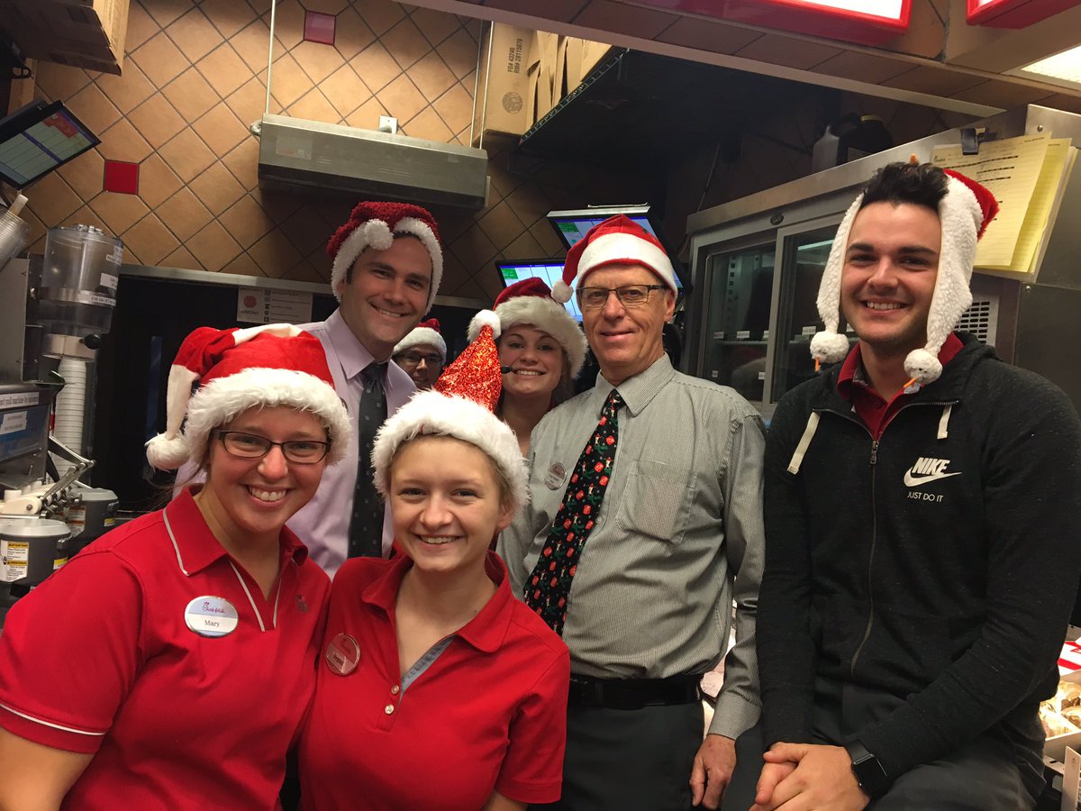 CFAAndSC's tweet image. Merry Christmas! 🎄🎁 
From our family to yours ❤️