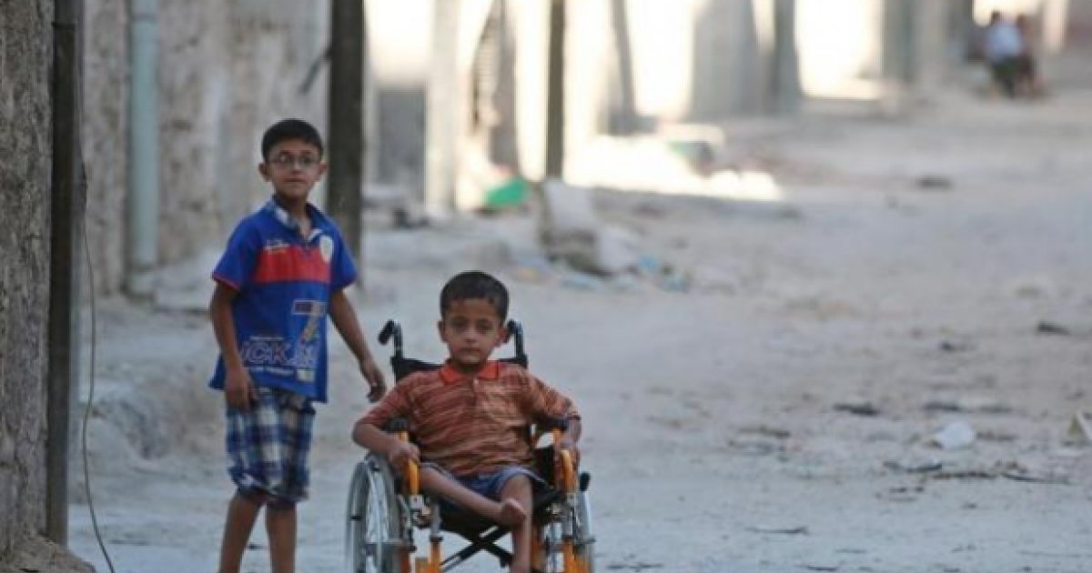 HRW Dispatches (@hrwdispatches) on Twitter photo Left Behind in #Aleppo | Aiding People With Disabilities in Wartime Syria trib.al/RjkWryI by <a href="/Lea_li/">Lea Labaki</a> Left Behind in #Aleppo | Aiding People With Disabilities in Wartime Syria trib.al/RjkWryI by <a href="/Lea_li/">Lea Labaki</a>