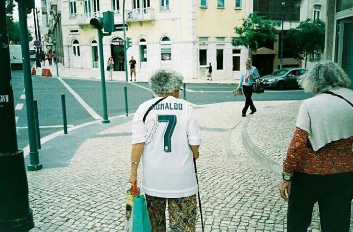 El amor por la camiseta y por el club no entienden ni de resultados ni de edad. ❤️