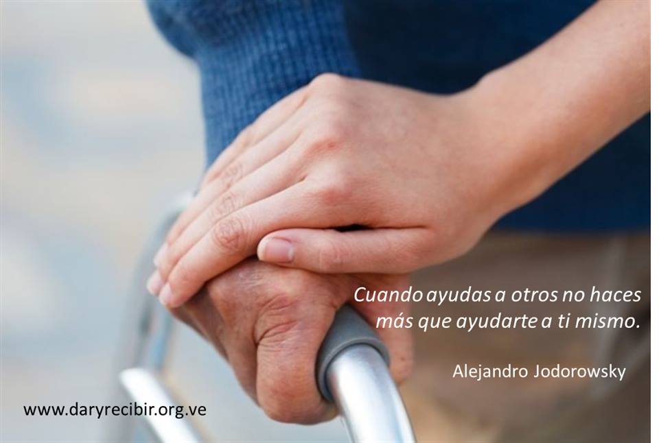 DaryRecibirVE's tweet photo. "Cuando ayudas a otros no haces más que ayudarte a ti mismo", A. Jodorosky │https://t.co/iWQHfnmGU2 #DarEsDar #VzlaSolidaria https://t.co/OIKRFt636l