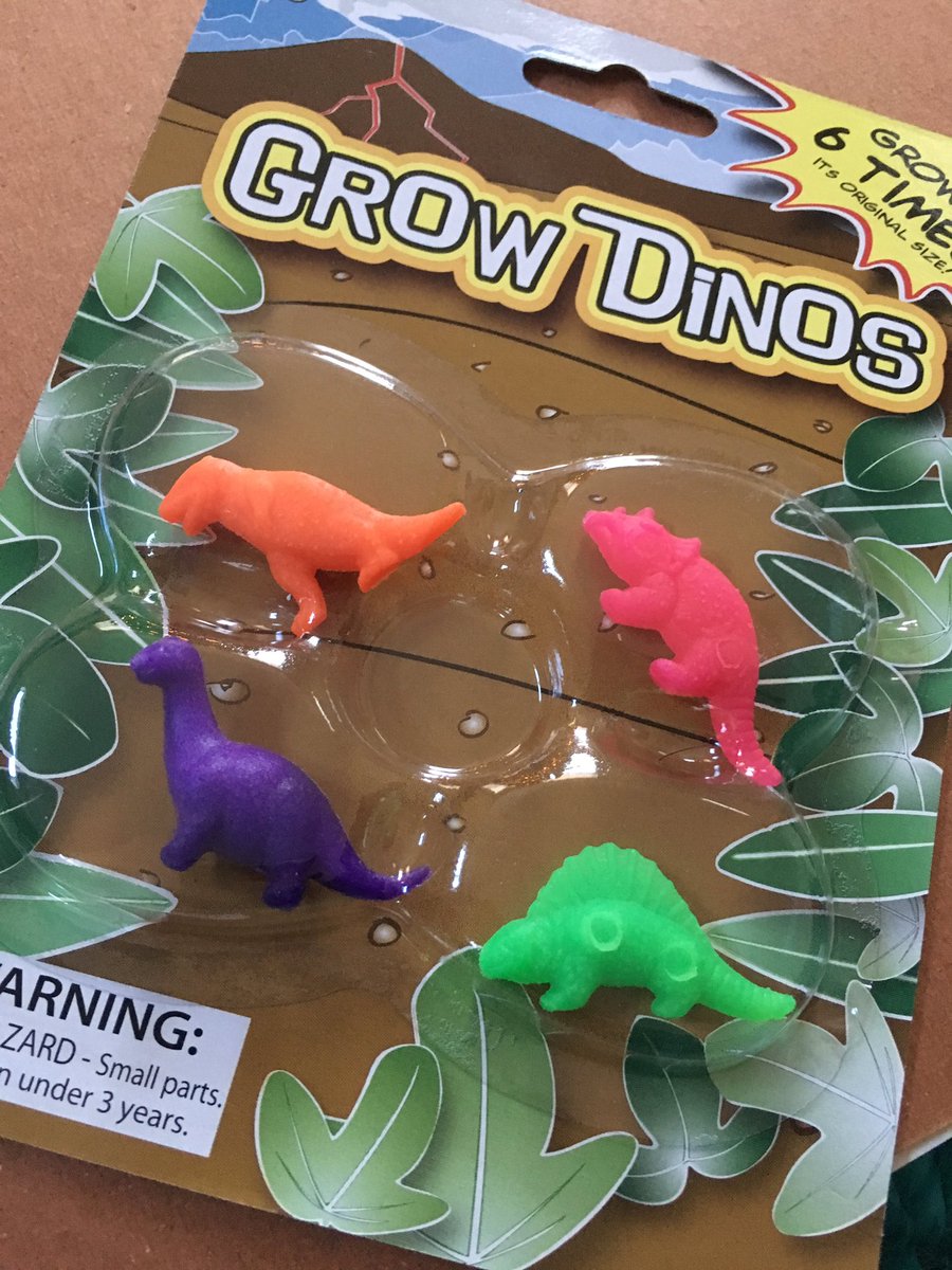 PintSzCharlie's tweet photo. My niece got super lucky for xmas this year. #growdinos #bestgiftever #merrychristmas https://t.co/PxJRcEmaIB