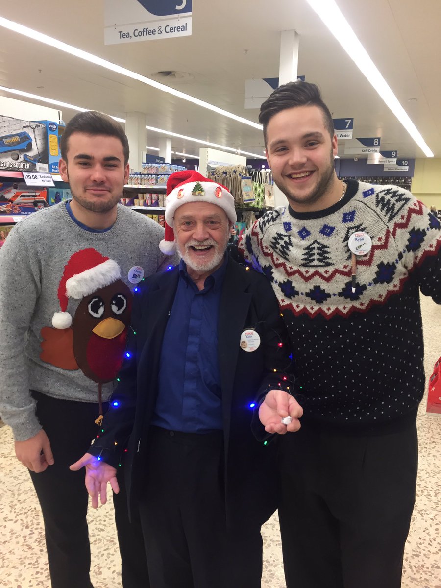 Another amazing WOW comment for Mr Gold service superstar. Keep up the good work Keith !#themanwiththelightupsuit <a href="/CharlieRTesco/">Charlie Rowe</a> @sianjellay