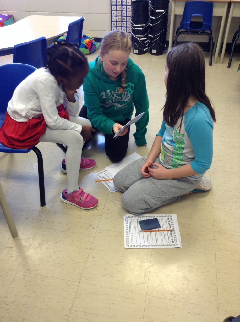 MrsDallasOCSB's tweet image. Reading our Grade 2 buddies' letters from Santa! #Christmas #LearningPartnership @SBAocsb @MissMazzarello