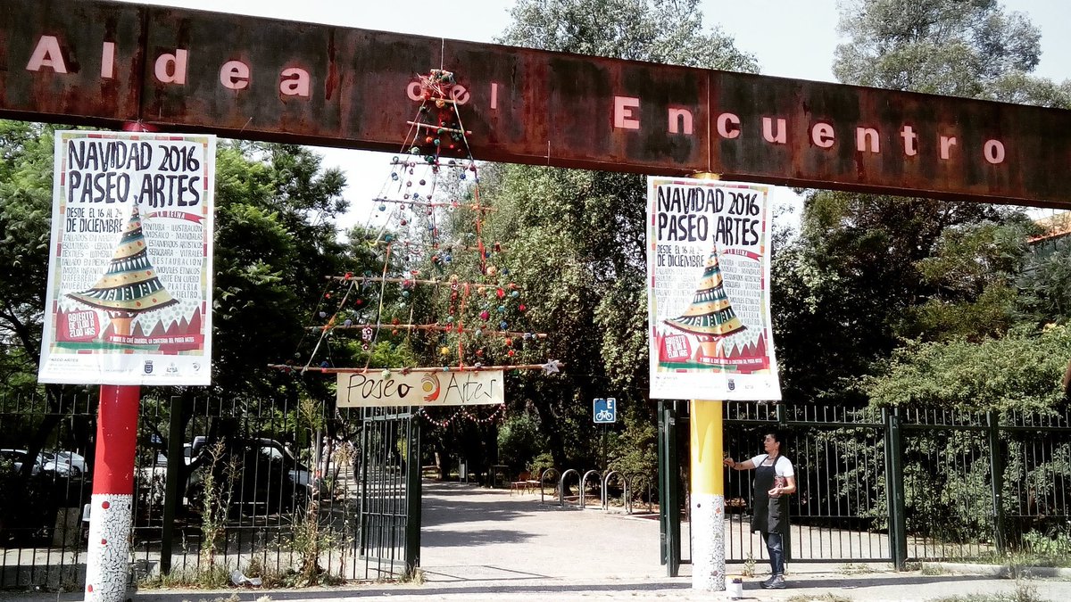 Paseoartes's tweet photo. Buenos días, miércoles de ferias Navidad Paseo Artes La Reina y Eco feria en @Aldea_Encuentro https://t.co/1aTLntXEil