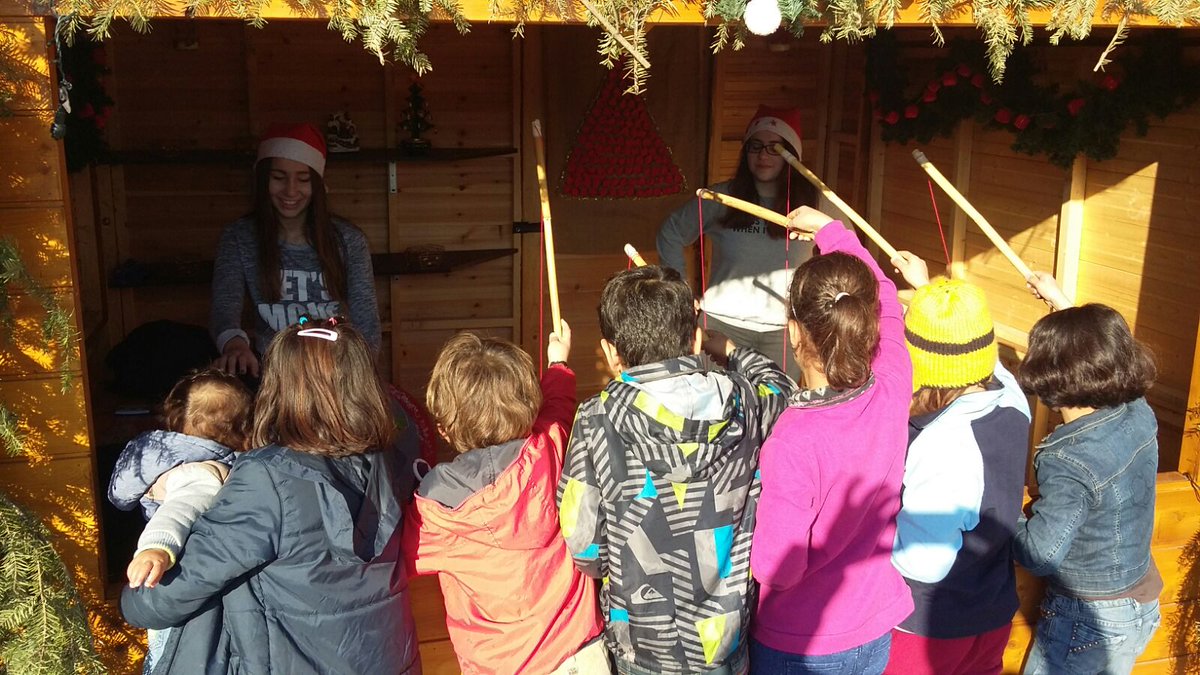 #UNHCR #Greece brings #refugee children to <a href="/otoposmou/">Ο ΤΟΠΟΣ ΜΟΥ</a> Christmas Village in Katerini, to enjoy festivities.