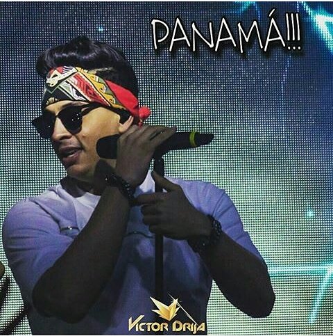 vdfans_panama's tweet photo. Ya estás en Panamá, luego será por todo él mundo😍🎤🌎 || #VictorDrijaEnTvn 😍❤ https://t.co/vVBUju2Iyc