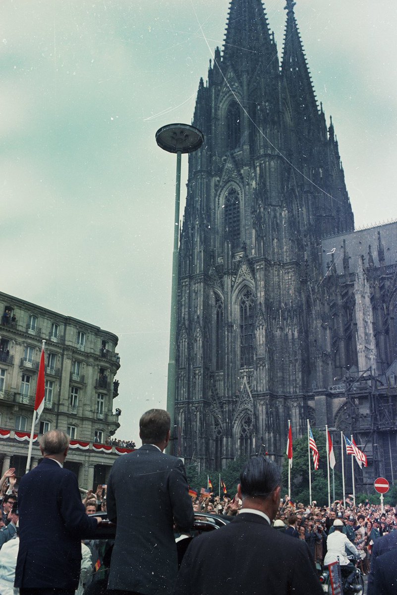 All the photographs from President Kennedy's June 1963 trip to Germany have been digitzed and are online! bit.ly/2hXcTJq