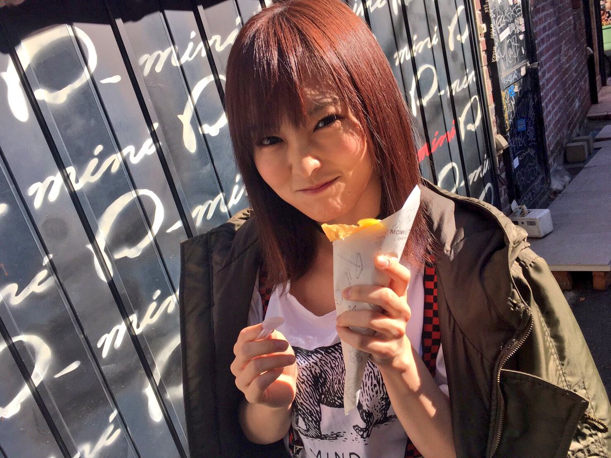 山本彩 さえぴぃと撮影させて頂いた Tvガイドalpha さん 本日12 21発売です 何と おさえさんに コーディネートして頂きましたよん しかも 撮影では クレープ食べられて満たされた 山本彩 さえぴぃと撮影させて頂いた Tvガイドalpha さん 本日12 21発売です 何と おさえさんに コーディネートして頂きましたよん しかも 撮影では クレープ食べられて満たされた