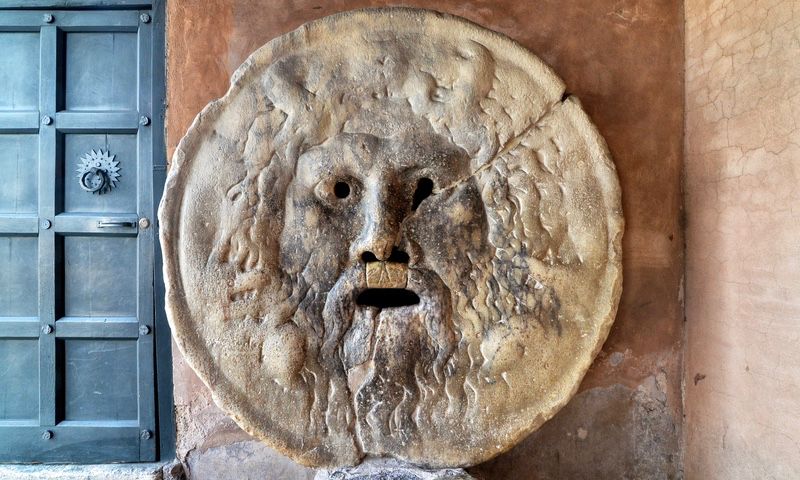 イタリア製 ♧ 口顎首のEx-voto 真実の口：ローマ嘘をついた者が手を入れると手を食べられてしまう