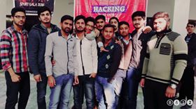 AwaisAmirNaqvi's tweet photo. #Fun_tym 👏👌✌#sport_Gala 2k16
Chenab-College-of-Advence-Studies-Fsd #OneDayCup https://t.co/t1VvGx5yFd