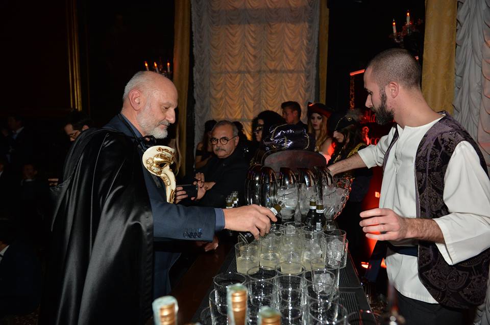 tacco11american's tweet photo. #IlClandestino #Scortese @bevfut @tacco11american #venezia #cocktail @AlePellegrini3 @mafaldina88 @casinovenezia https://t.co/LXEpVasCIe