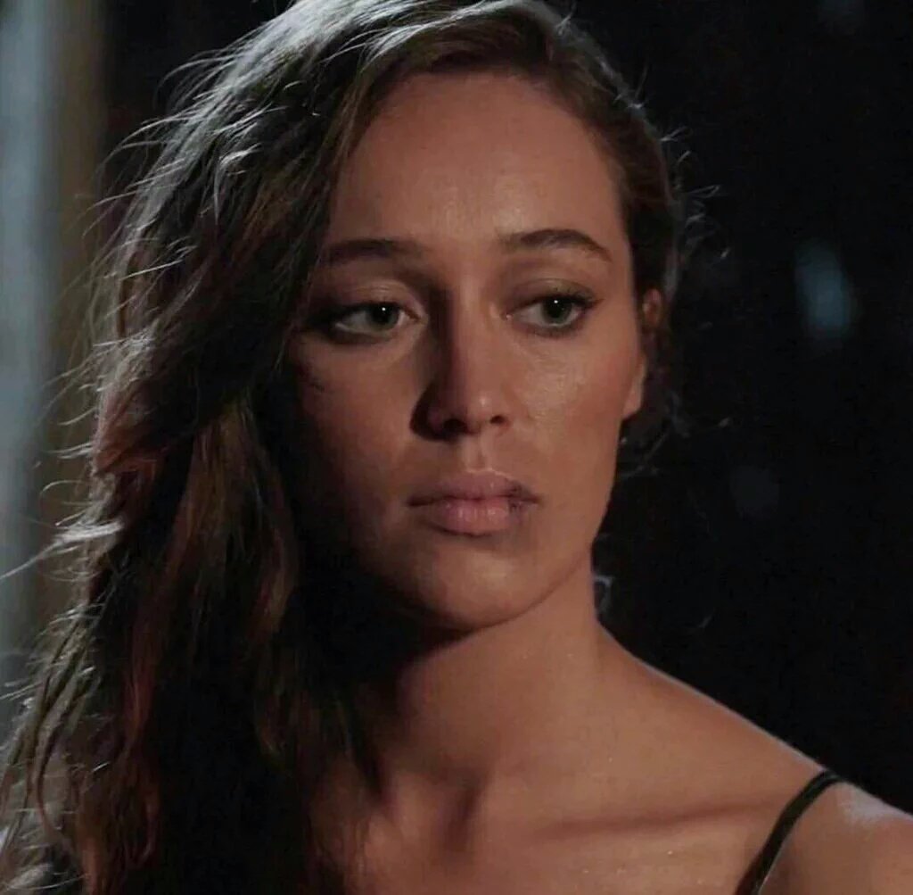 hicksncxllar's tweet photo. Give us a Lexa spin off so we can have our warrior back and we can enjoy seeing our rep validate without all those homophobe around. https://t.co/7XTpYzbZZ2