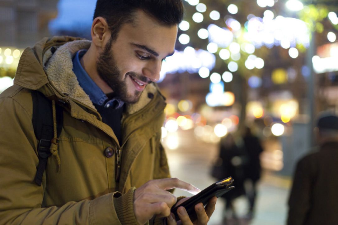 MagstarInc's tweet photo. Canadian #retailers must disrupt or be disrupted. Here are some industry #trends to watch out for in 2017. https://t.co/ftIcdvMRiV https://t.co/MbMtXX84UT