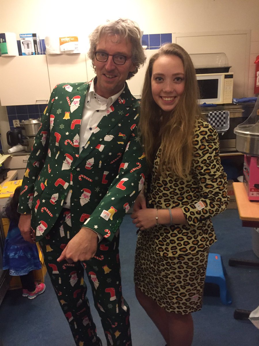 Schoolbaan's tweet photo. Kerstmarkt is on!! https://t.co/KoTIIXSilD