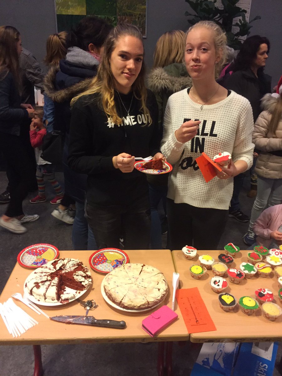 Schoolbaan's tweet photo. Kerstmarkt is on!! https://t.co/KoTIIXSilD
