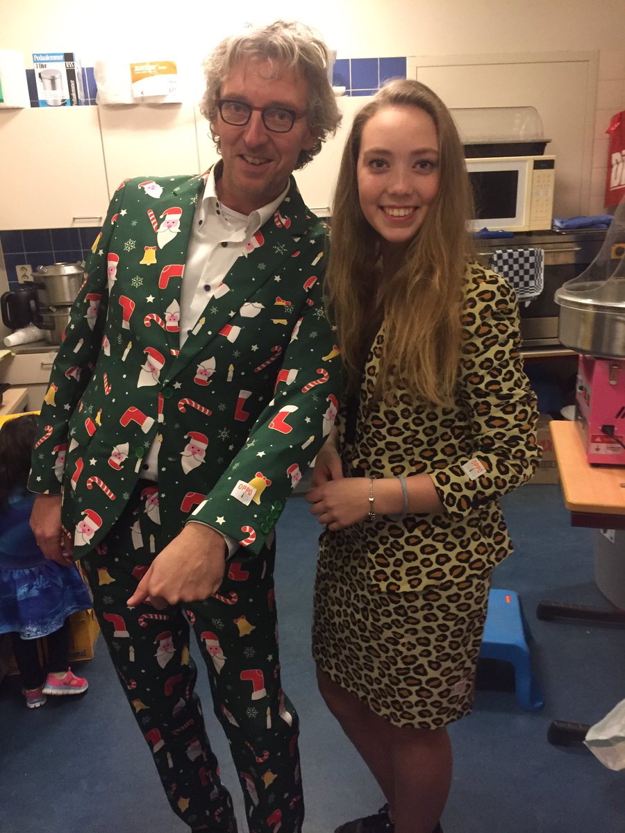 Schoolbaan's tweet photo. @OppoSuits sponsoren jullie het aankoopbedrag van deze mooie pakken voor ons goede doel #happywatoto #zoucoolzijn https://t.co/QZpuluxRUc