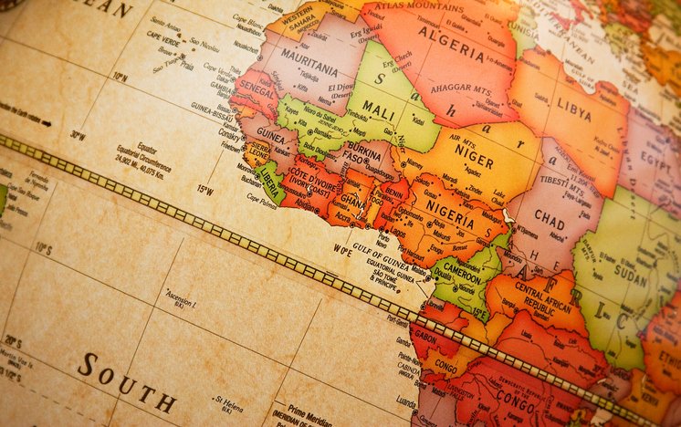 Assoc_of_MBAs's tweet photo. Driving sustainable economic growth in West Africa: Amy Jadesimi - a nice and informative read in #AMBITIONMagazine! https://t.co/im41r6moHx https://t.co/HRRVdZxwAM