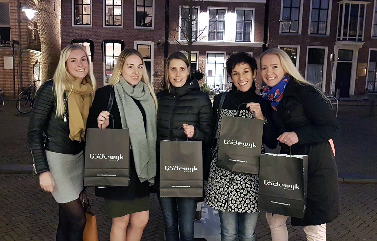 Bij een nieuwe serre hoort natuurlijk ook een nieuwe look. Missie geslaagd bij Petra Lodewijk Mode​!