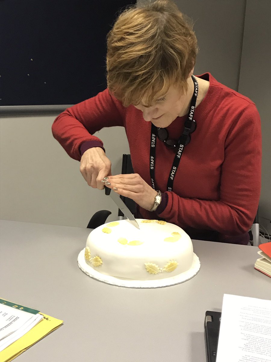I_am_LisaAllen's tweet photo. #defraselfie great cake for our data governance and data architecture meeting #idodata https://t.co/8ypt4zdWKL