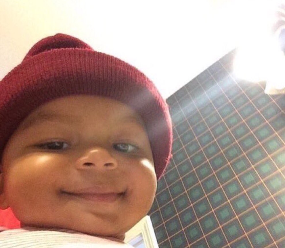 Karabo_Mokgoko's tweet image. Scrolling through #NgaweCode14Challenge like... yasss girls 🙌🏽