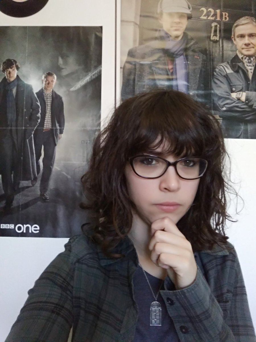 LadyAcqua's tweet photo. Día 4 - Tu serie favorita (ever): Ay, pues no sé... ¿Cuál es mi serie favorita? Dejadme que piense, que es difícil decidir esto. #retoseries https://t.co/t3HOUhiIbz