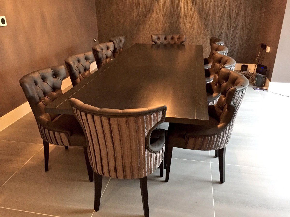 3bellfurniture's tweet image. This stylish black table travelled to its new home in Telford today and arrived safe and sound another lovely design by @swankinteriors_