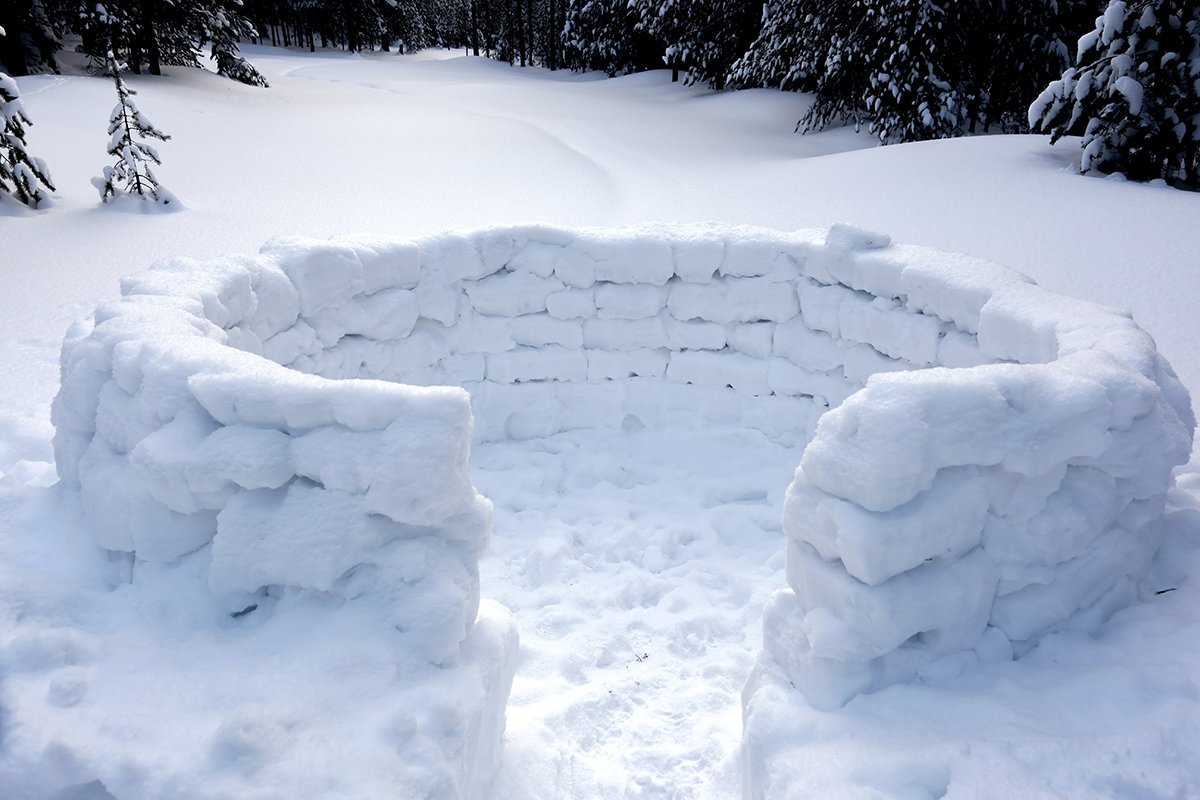 Снежная крепость маленькая
