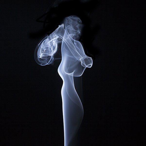 blacknbride's tweet image. A smokey #bride by @blacknbride #weddingphotography