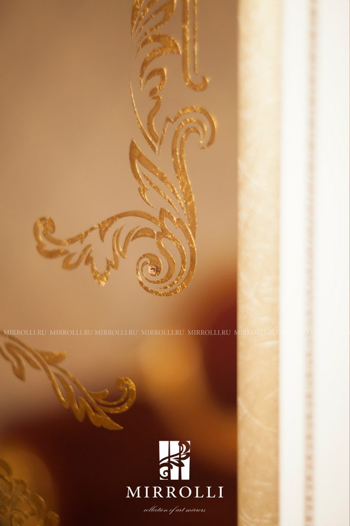 MIRROLLI's tweet image. Сияние витражей от MIRROLLI, выполненных в технике золочения, напоминает отблески солнца на свежевыпавшем снегу морозным декабрьским днем!