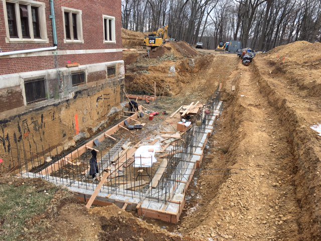 bobw1912's tweet photo. It’s the first day of #wintersolstice but that’s not stopping our work #progress #itscoldoutside #mansionatnatirar #natirar #construction https://t.co/sVnjZvCpqY