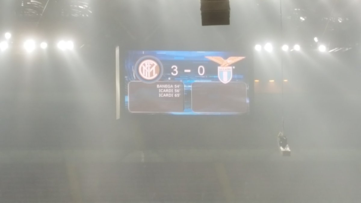 Lo_Zango's tweet photo. E da San Siro è tutto

#amala #godoforte #InterLazio https://t.co/L6Act5hphP