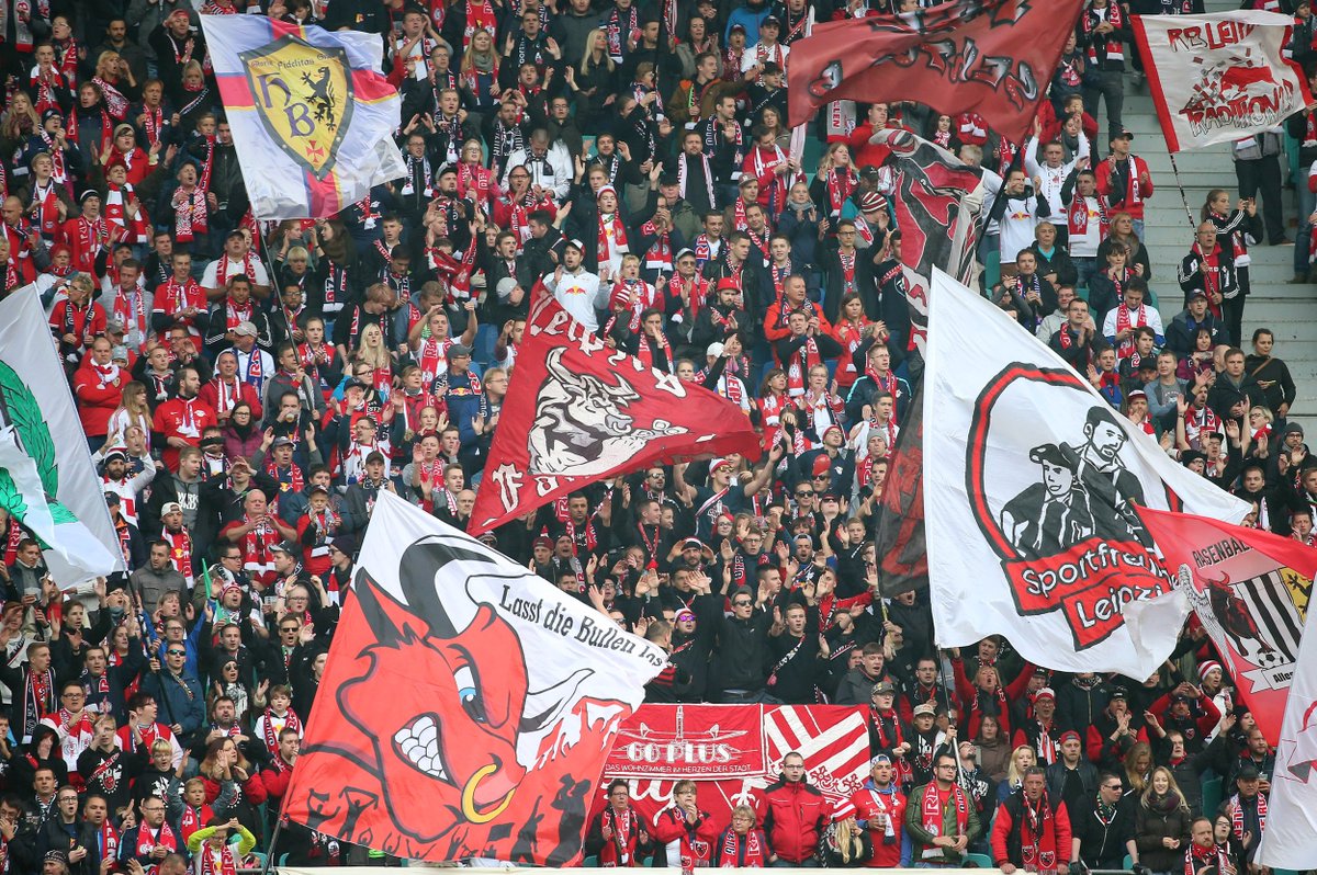RBLeipzig_EN's tweet photo. In the run up to the New Year, we'll be sharing some of our best moments of 2️⃣0️⃣1️⃣6️⃣! Stay tuned! 👀🔴⚪️ #RBL2016 https://t.co/16bHsRzg0t