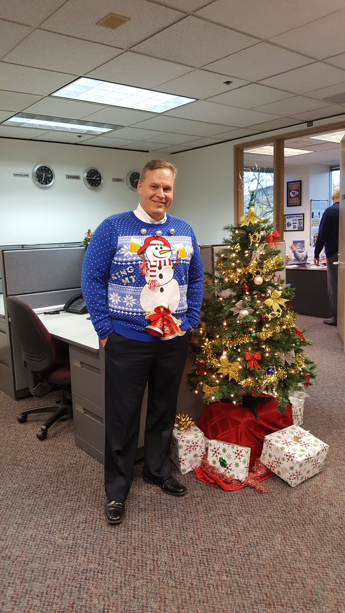 NW district Major Account Manager Bryan Schuller decked out with holiday spirit
#GetUglyNWUPS <a href="/MillennialBRG/">NW Millennial BRG</a>