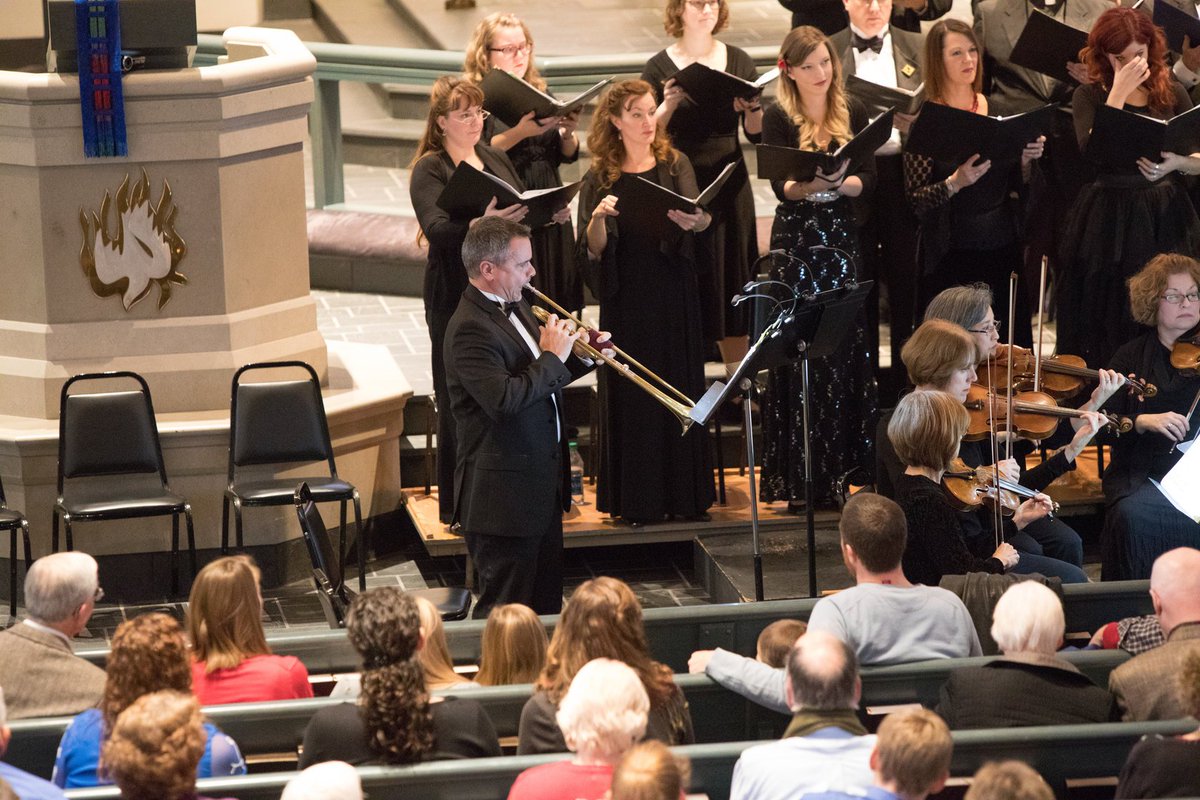 BachAtTheSem's tweet photo. Enjoy a few photos from the beautiful Dec. 11 concert. https://t.co/j9U9popwvD