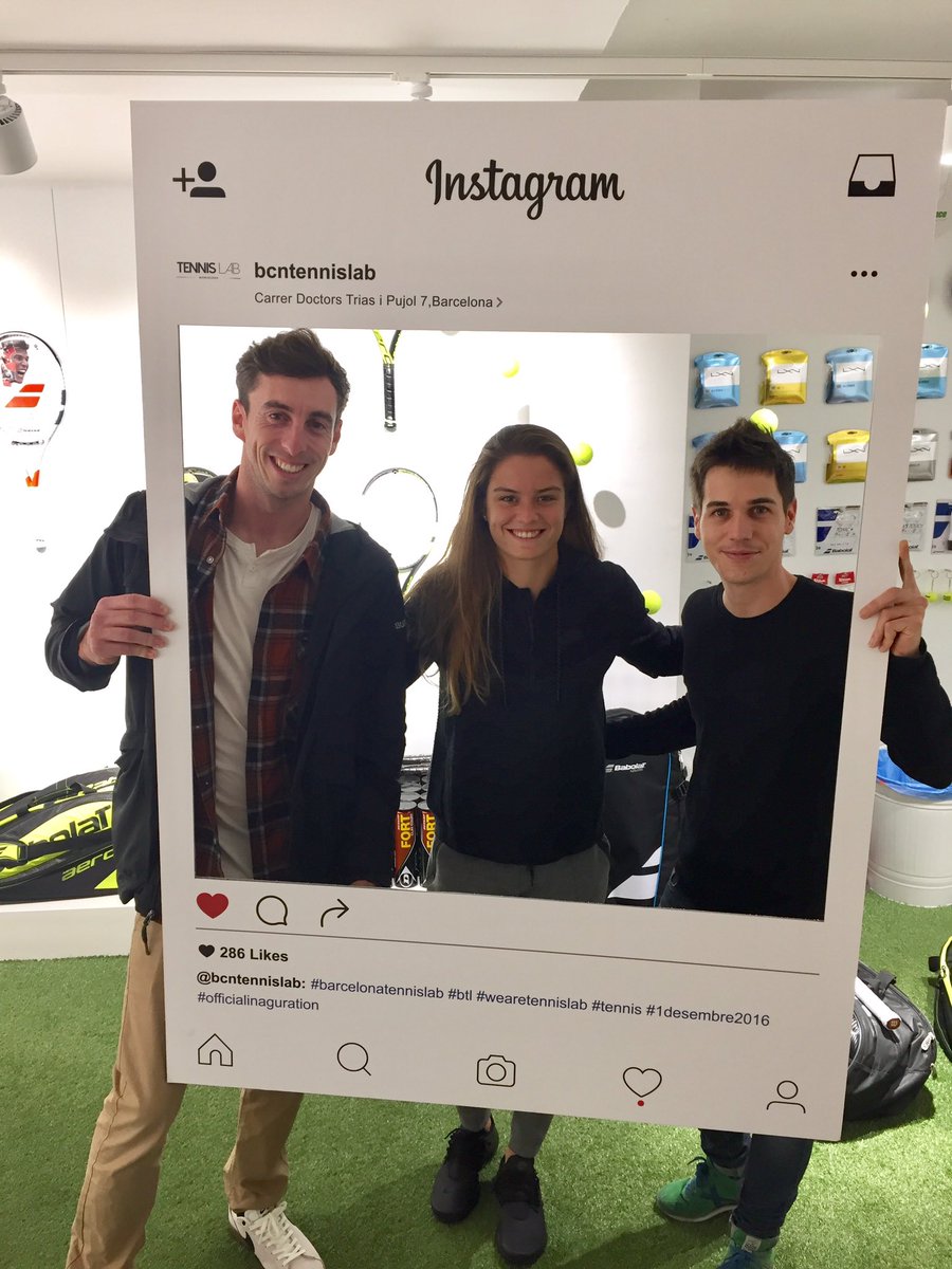 Visitas que nos alegran la tarde 😊 
#wearetennislab #btl #barcelonatennislab #sakkattack #wta #barcelona #greece #wilson