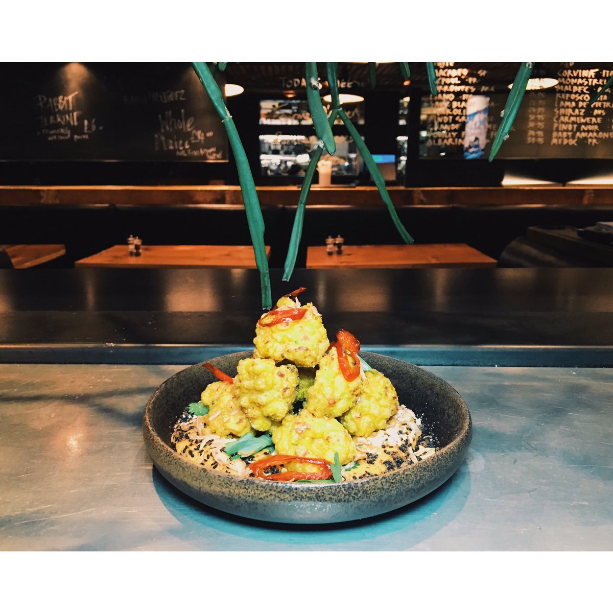 tbl11's tweet photo. Our newest vegetarian dish, cauliflower tempura, is fast becoming a favourite. @GlasgowFoodie @DMNGlasgow https://t.co/UfvQFy5AeH