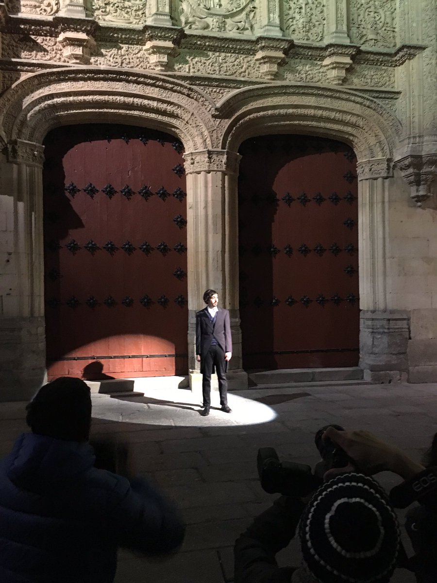 dipusalamanca's tweet photo. Magnífica inauguración de la restauración de la fachada de la @usal Enhorabuena https://t.co/XM0L9WuvmI