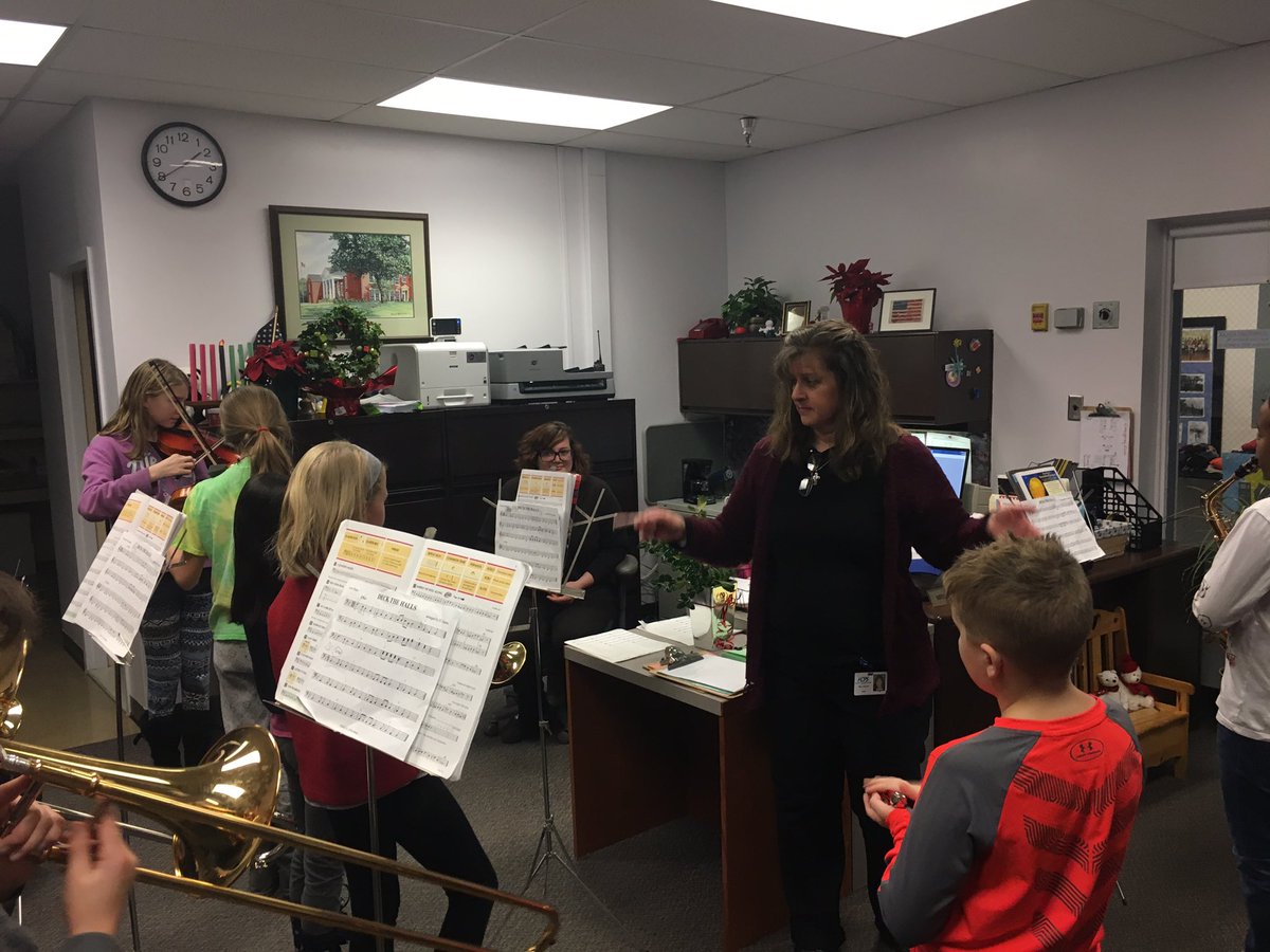 Reidjet's tweet photo. Great afternoon at Parkway Elementary School. https://t.co/m4LK9GlnO7