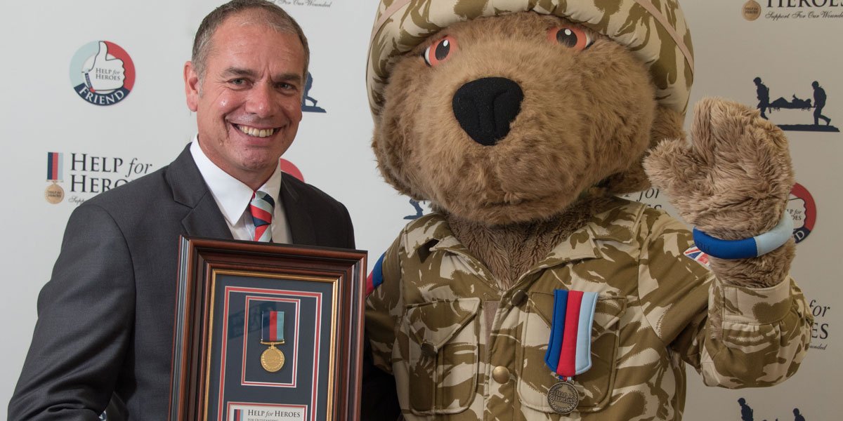 With help from <a href="/dragonjones/">Peter Jones</a> our partner <a href="/Alf_Turner/">Alf Turner</a> has raised over £130k for our Heroes, and bagged a Hero Award! helpforheroes.org.uk/news/posts/201…