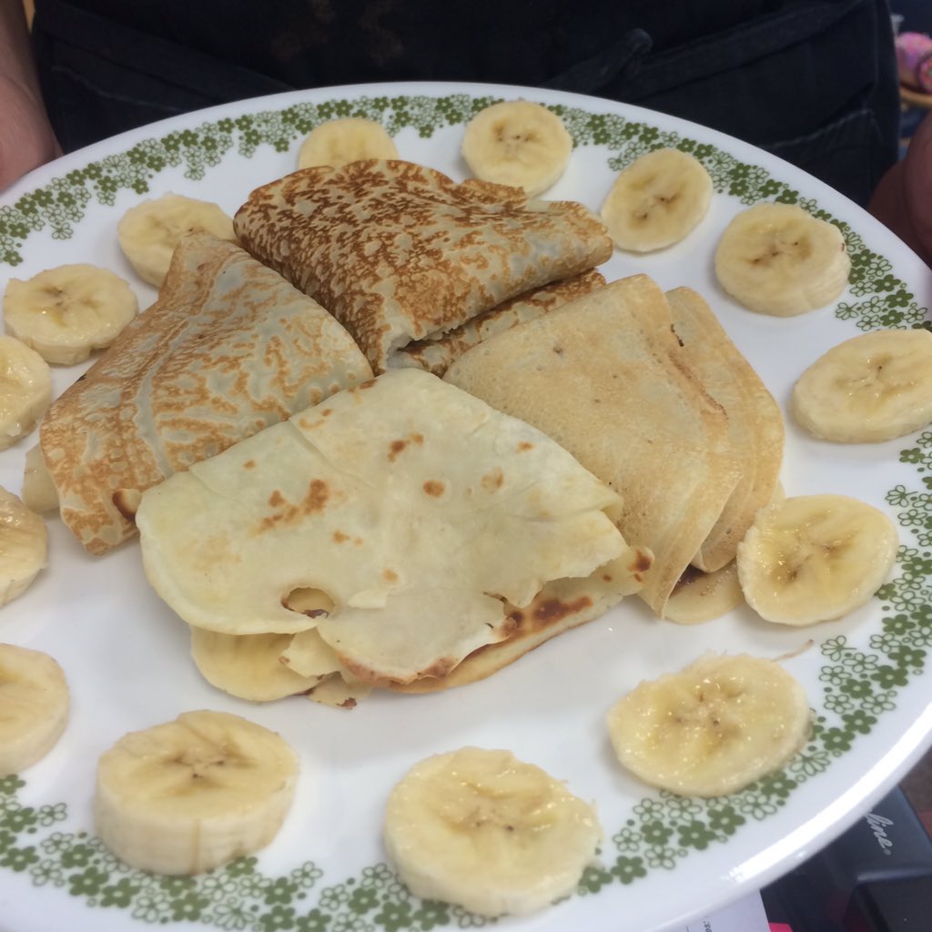 HENDERSCHEETZ's tweet photo. Grade 9 class aces crepe making--this version includes Nutella & bananas.
#CrepeTastic https://t.co/3PyU8Xxaco