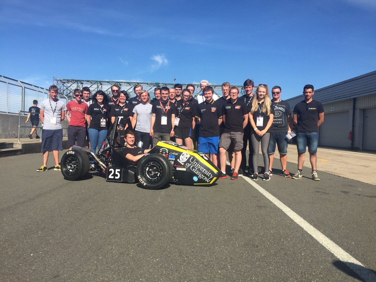 UGRacing_fsae's tweet image. #UGR's Head Engineer, Kester, has chosen his favourite #FS2016 photos for today's #25DaysofUGR!