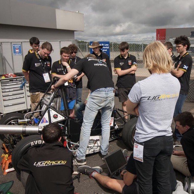 UGRacing_fsae's tweet image. #UGR's Head Engineer, Kester, has chosen his favourite #FS2016 photos for today's #25DaysofUGR!