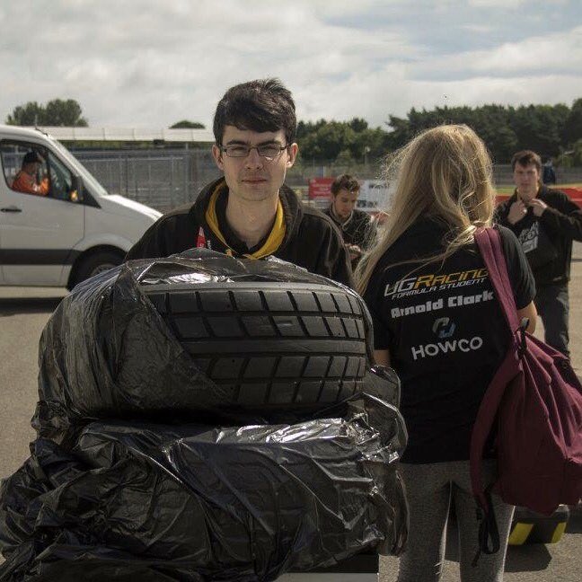 UGRacing_fsae's tweet image. #UGR's Head Engineer, Kester, has chosen his favourite #FS2016 photos for today's #25DaysofUGR!