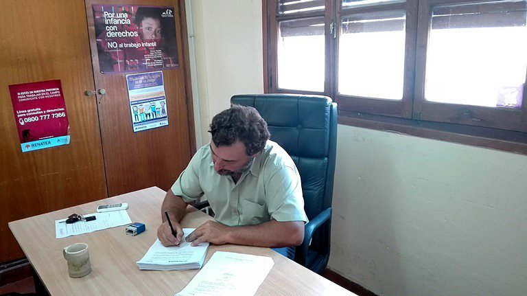 goo.gl/ej4o7N RENATRE Córdoba envió cartas de notificación a empleadores
para que regularicen la situación de sus trab. rurales