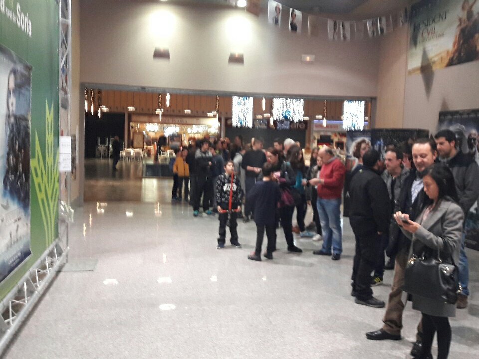 Empiezan a llegar los primeros socios para ver #RogueOne con #clubsocio Te lo vas a perder?