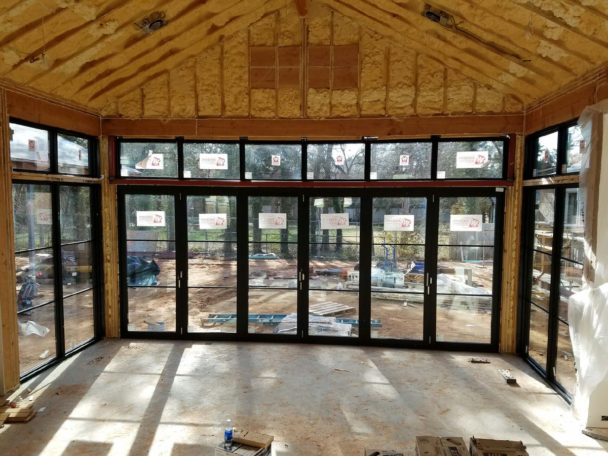 1SourceWindows's tweet photo. Phenomenal Western job installed in Nichols Hills today! @WesternWS #OneSourceWindows #WesternWindowSystems https://t.co/fiAYwmIl4d