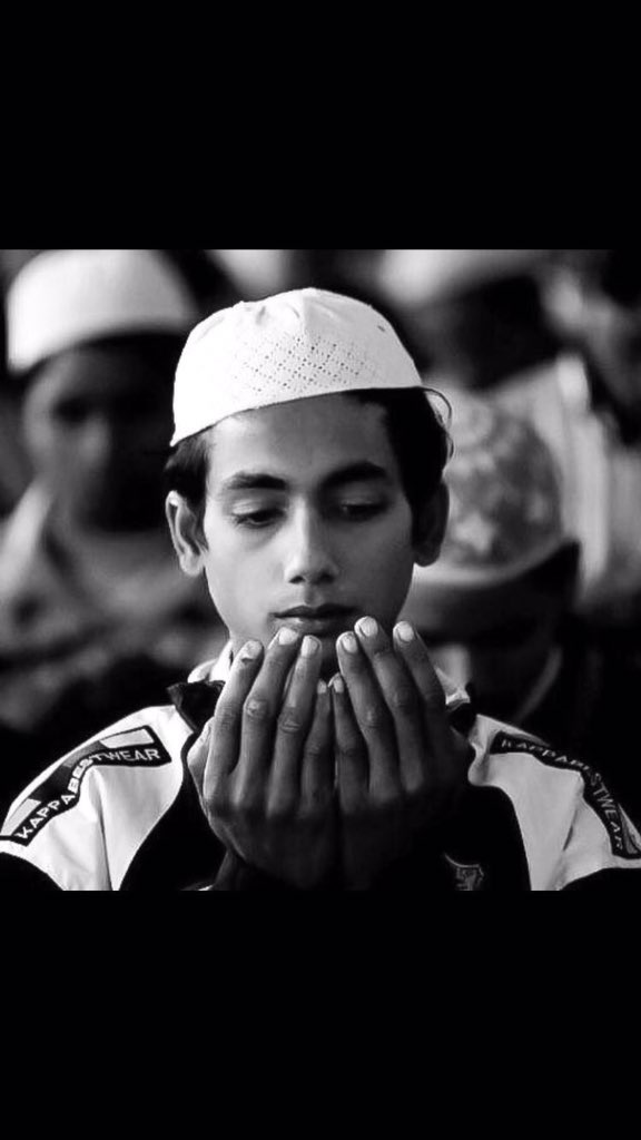 foohady_5's tweet photo. *'
ي رب إستجب لي مايعجز ساني عن قوله! https://t.co/02iHxnmHI3